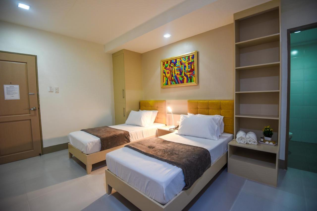 Ett Hometel Kalibo Extérieur photo