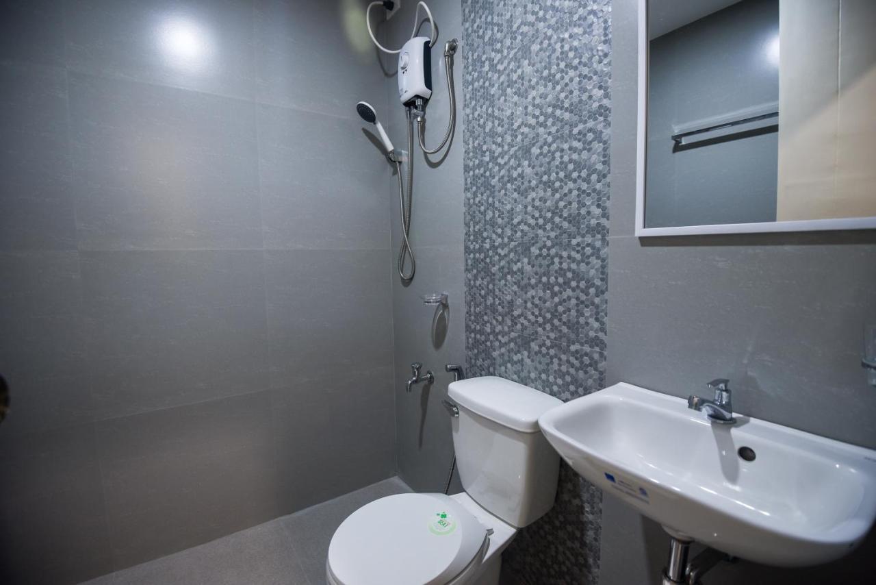 Ett Hometel Kalibo Extérieur photo